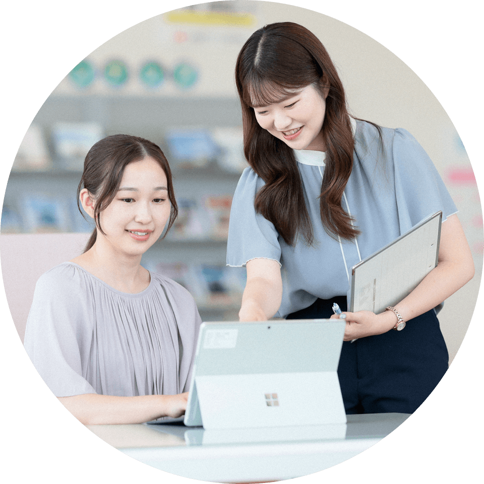 茨城ダイハツで働く様子