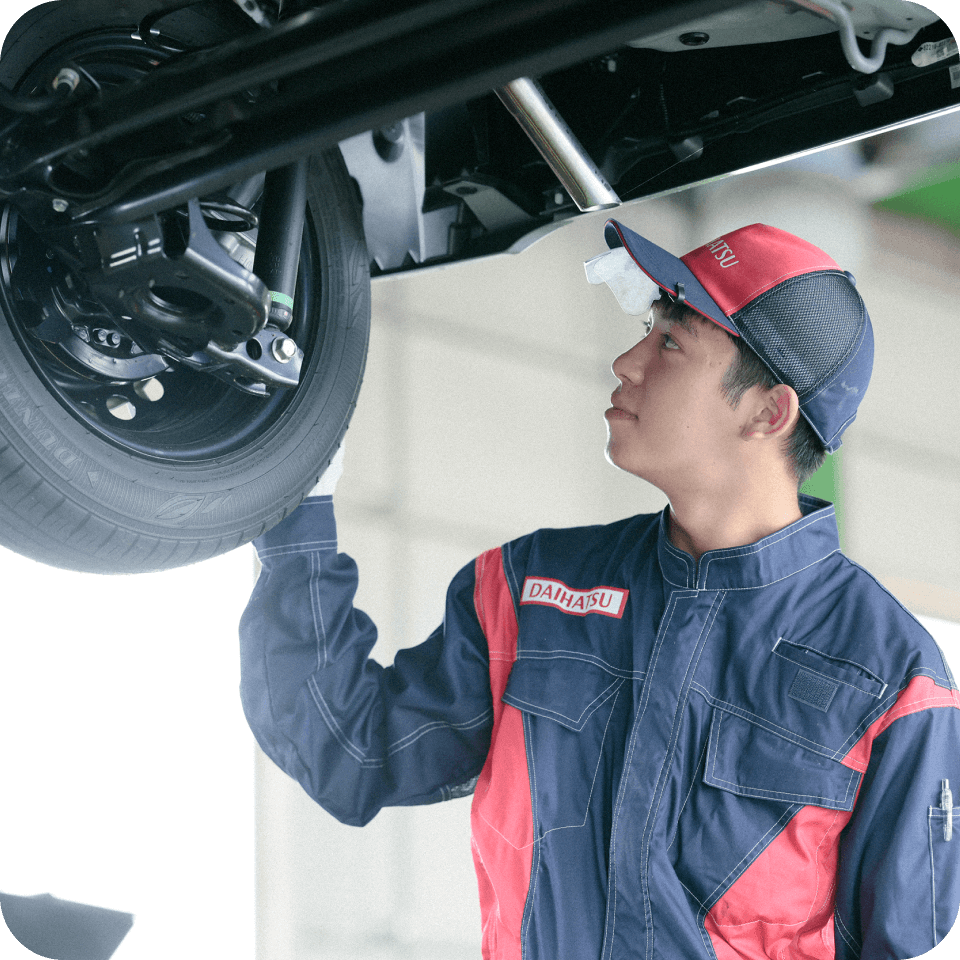 茨城ダイハツで働く様子